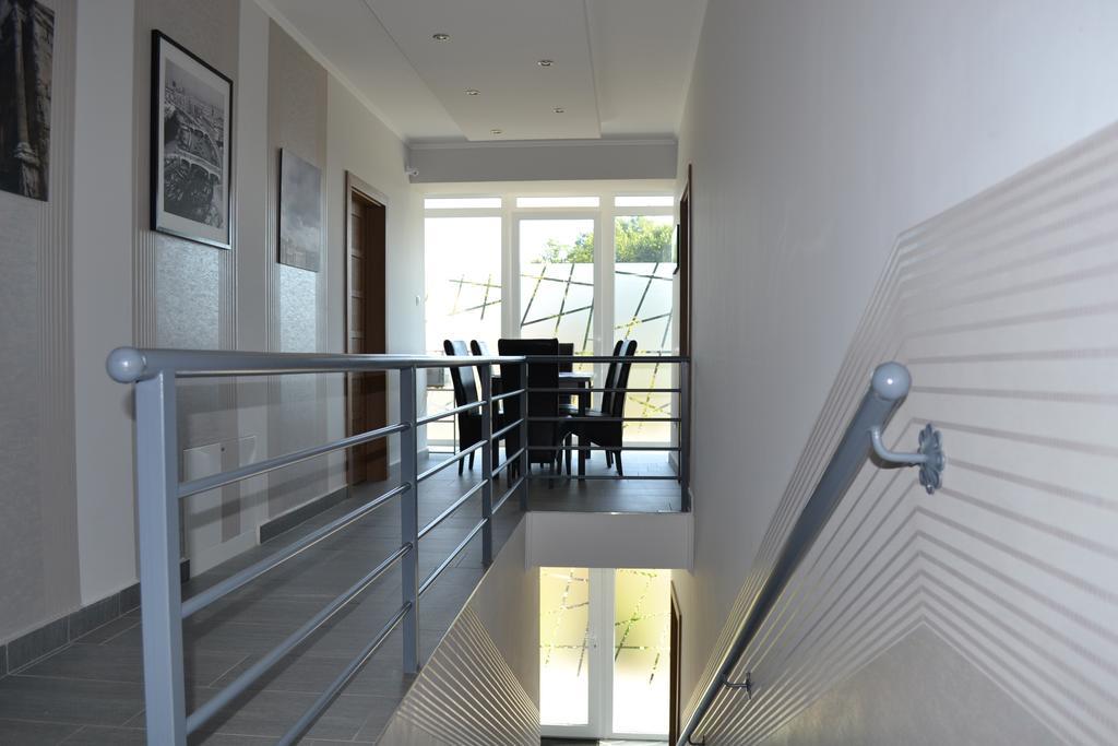 Vaci Vendeghaz Hotel นีเรกฮาซา ภายนอก รูปภาพ